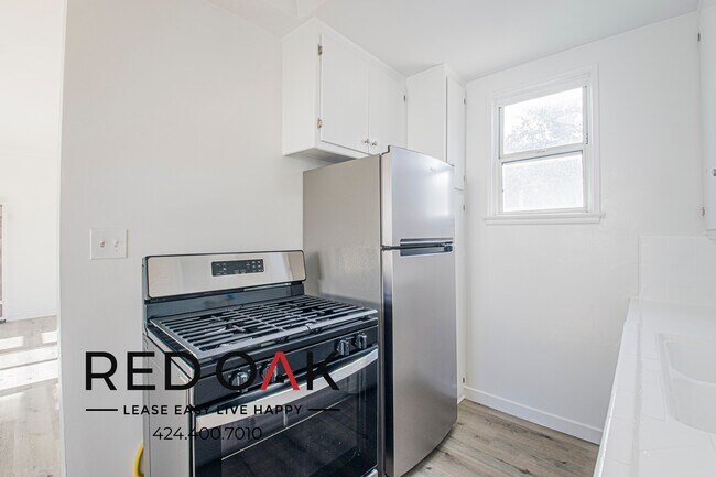 Foto del edificio - 820 S Gramercy Pl