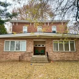 Primary Photo - 143 Park St