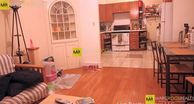 Foto del edificio - 1087 Beacon St