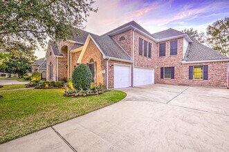 Building Photo - 1914 Sand Hollow Ln