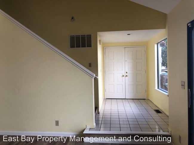 Building Photo - 3 br, 2.5 bath House - 408 Branham Lane E