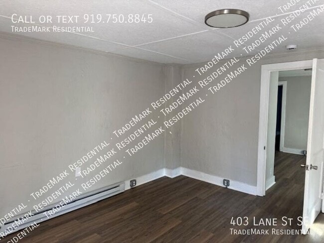 Foto del edificio - 403 Lane St SE