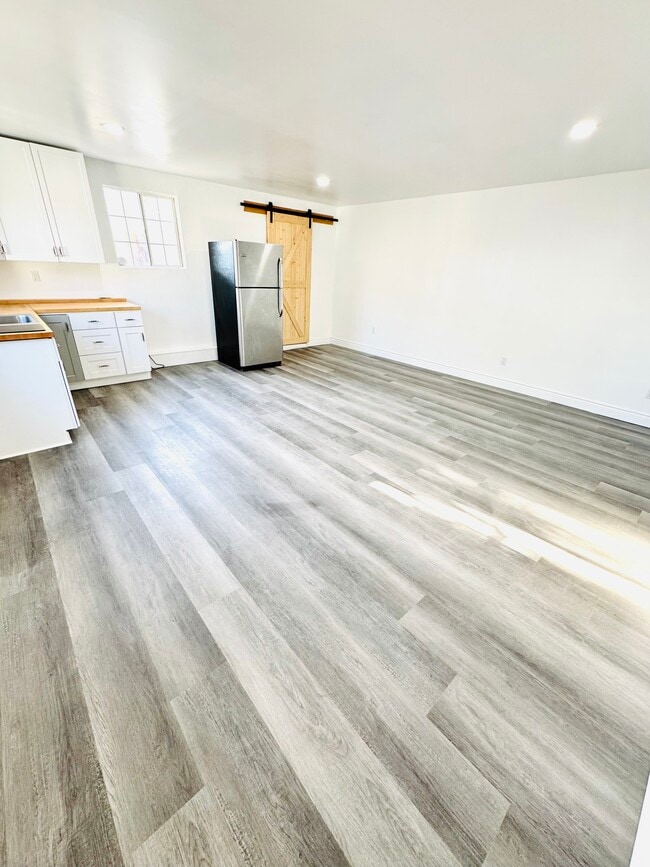 Foto del edificio - 525 Sycamore Pl
