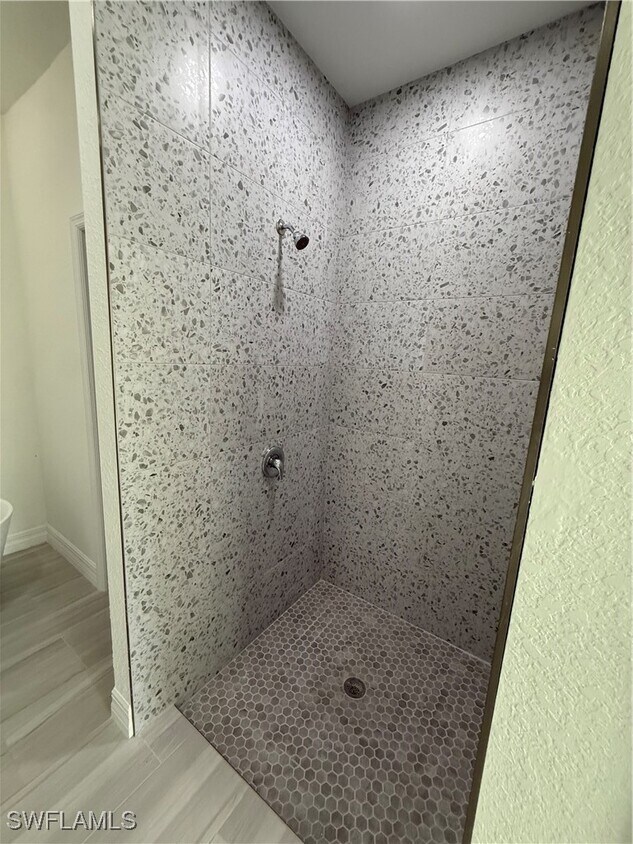 Building Photo - 17444 Barbara Dr