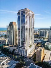 Building Photo - 275 1st Ave S