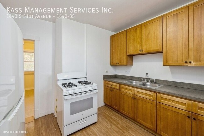 Building Photo - 1640 S 51st Ave