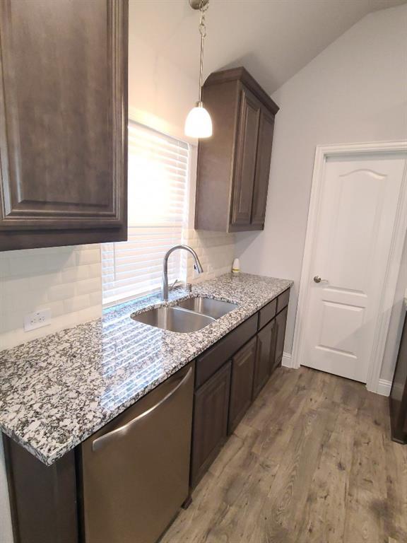 Building Photo - 8704 Timber Ridge Dr