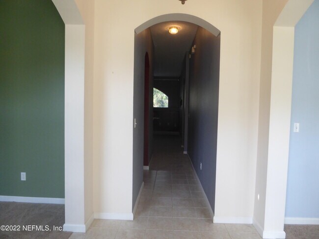 Foto del edificio - 8716 Canopy Oaks Dr