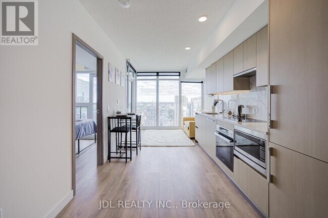 Photo du bâtiment - 1 Concord Cityplace Wy