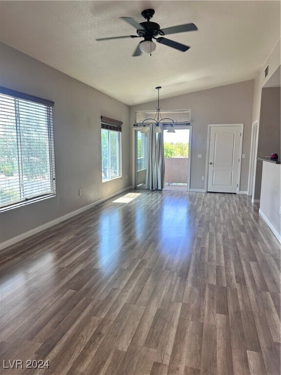 Primary Photo - 2305 W Horizon Ridge Pkwy
