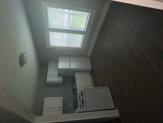 Foto del edificio - 732 W Richard Ave
