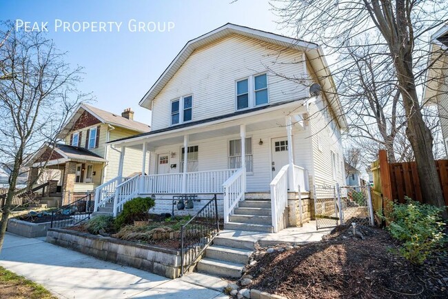 Building Photo - Available Now! Newly Renovated 3 Bedroom D...