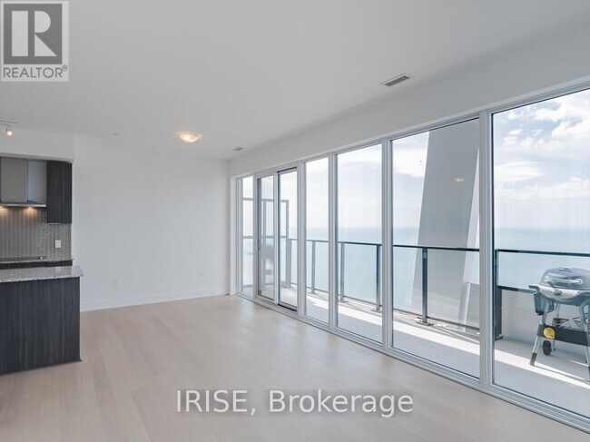 Photo du bâtiment - 30-PH130 Shore Breeze Dr