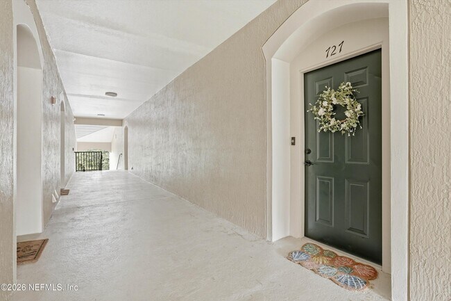 Foto del edificio - 7990 Baymeadows Rd