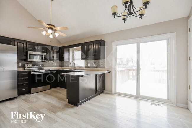 Building Photo - 1009 Peggy Dr