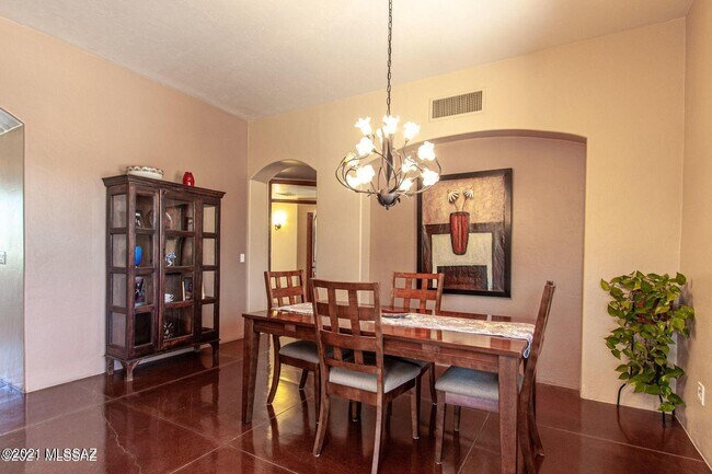Building Photo - 3060 N Soldier Trail
