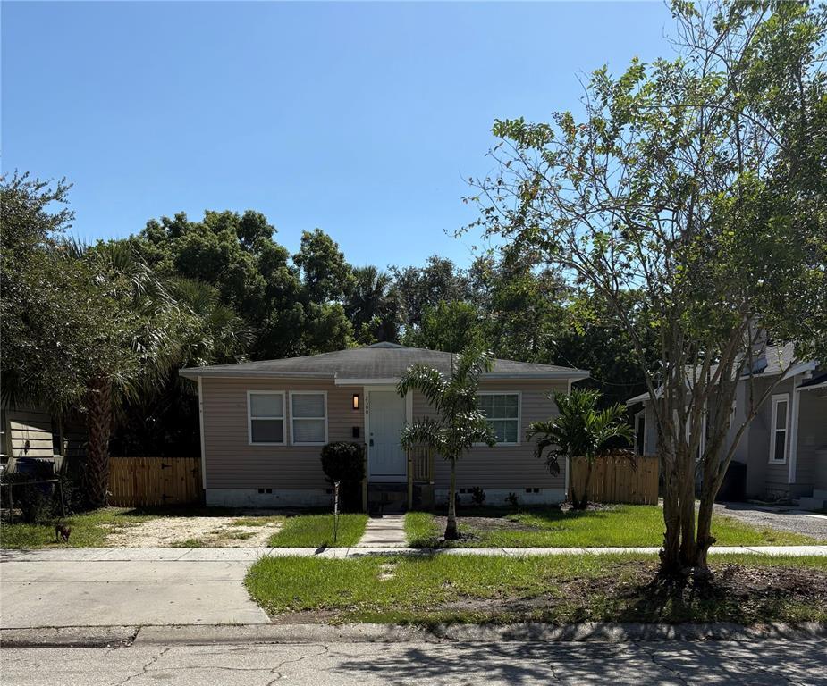 Foto principal - 2300 17th Ave S