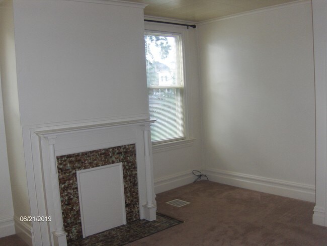 Building Photo - 431 Dawson Ave