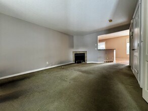 Building Photo - 16 Pinnacle Ave