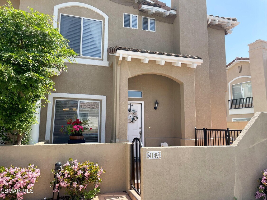 Foto principal - 4149 Flowerview Ct