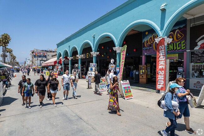 The Venice Boardwalk is an inconic destination.