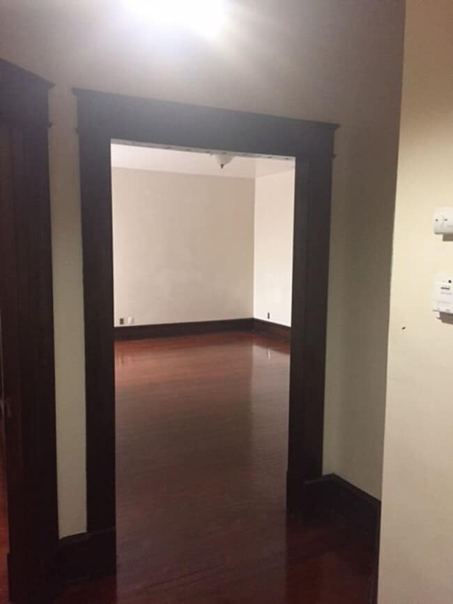 Foto del edificio - 627 1/2 8th Ave