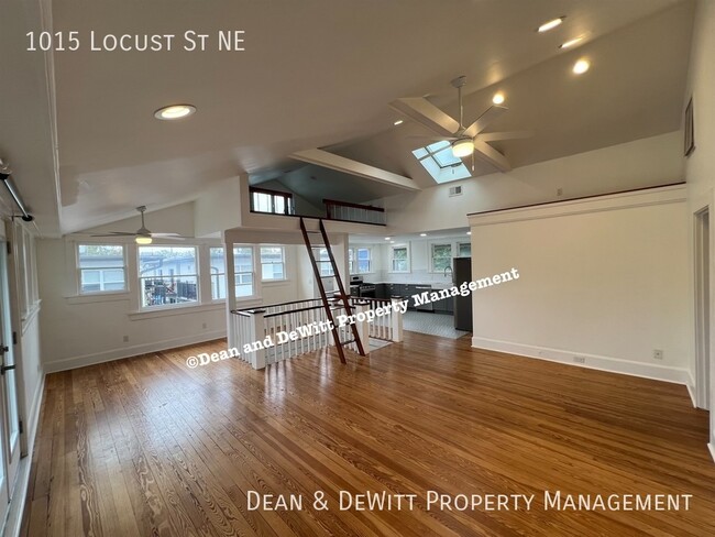 Building Photo - 2/1 Loft in Historic Old NE - For Rent