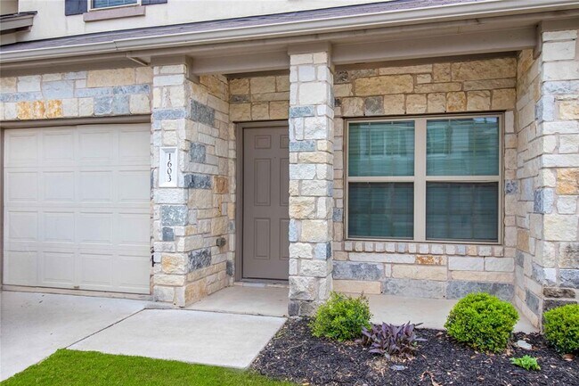 Building Photo - 1603 Airedale Rd