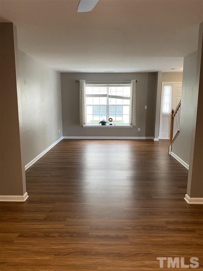 Foto del edificio - 1340 Legacy Greene Ave