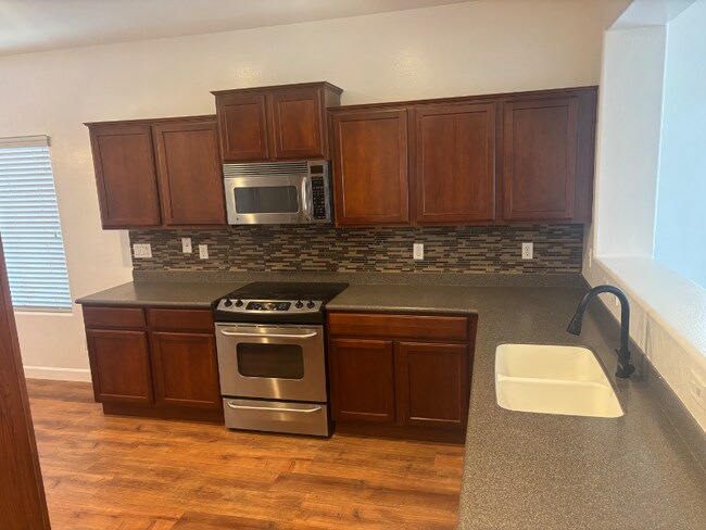 Building Photo - 41229 N Stenson Dr