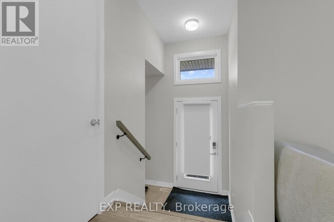 Building Photo - 323 Catsfoot Walk