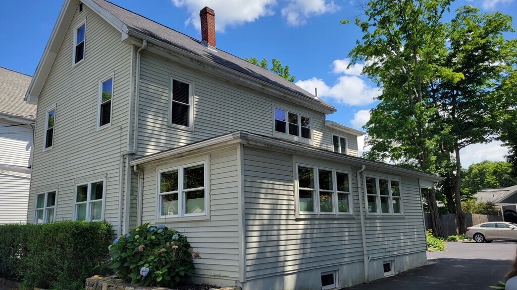 8 Damon St Unit 1, Wayland, MA 01778 Room for Rent in Wayland, MA