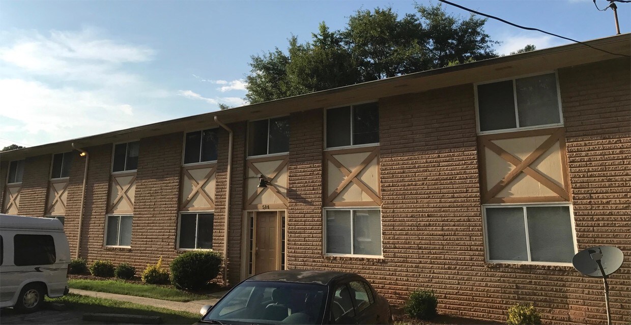 Foto principal - 516 Fairground St NE