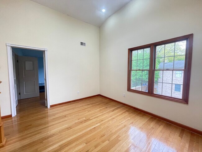Building Photo - 215-4 86th Ave