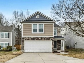 Building Photo - 6121 Fazenda Drive