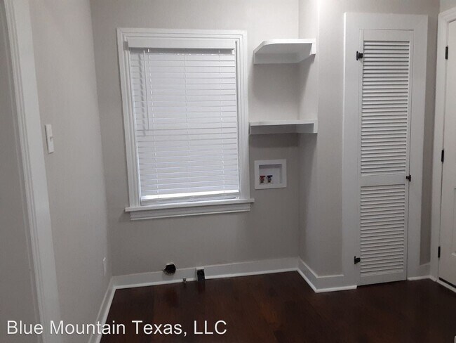 Foto del edificio - 2 br, 2 bath House - 3317 James Ave.
