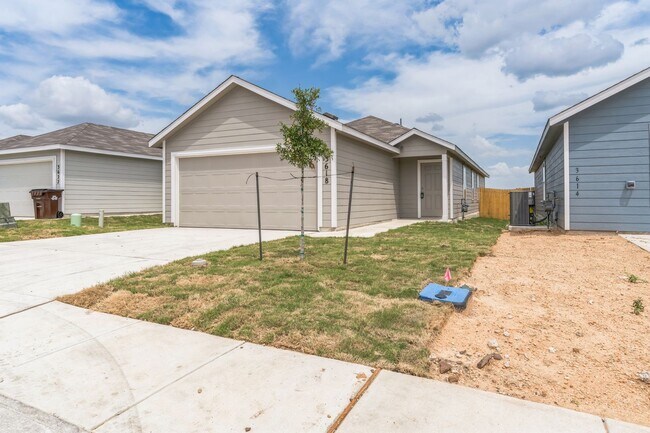 Building Photo - **Summer Special: 2 Weeks Free!!** Brand N...
