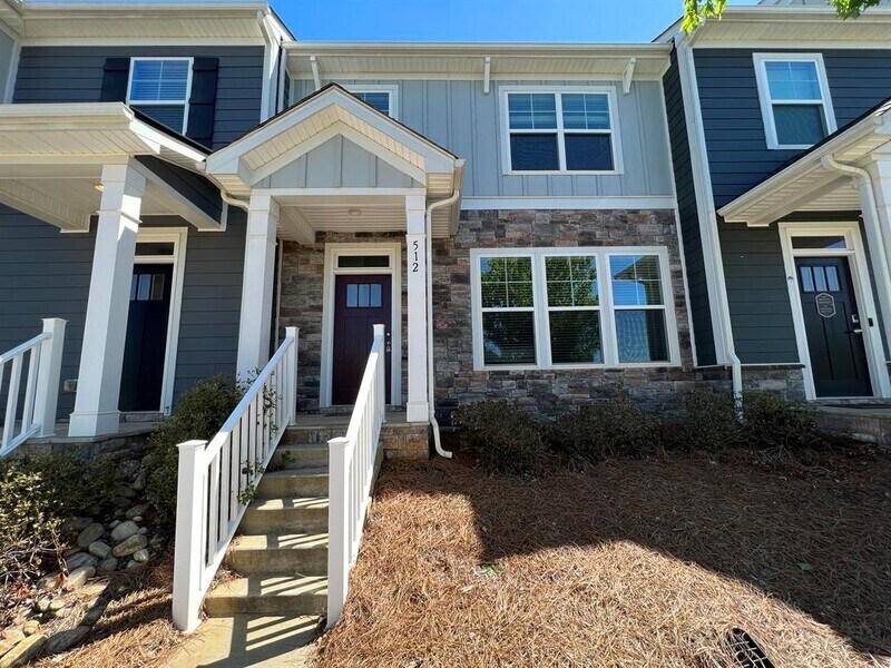 Primary Photo - 512 Laurel Walk Ln