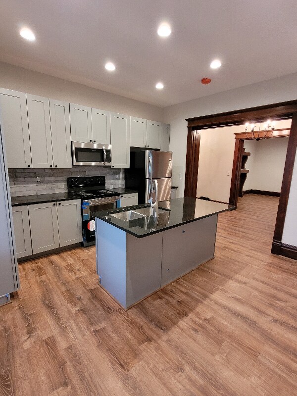 Foto del edificio - 112 E Pike St