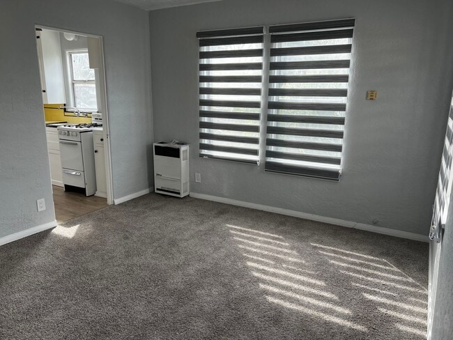 Building Photo - 1 Bed 1 Bath Back House for Rent in Whittier