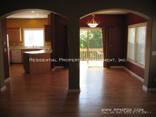 Building Photo - 9023 SW 25th Ave