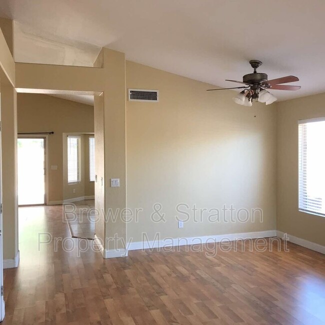 Building Photo - 17732 N Lupine Trail