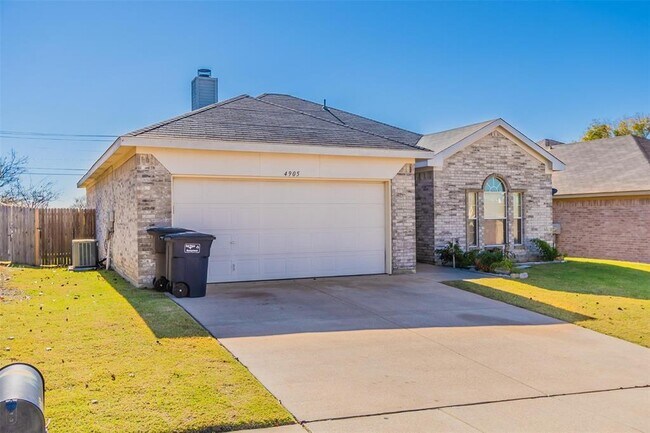 Foto del edificio - 4905 Cape St