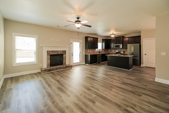 Foto del edificio - 10908 Southwood Dr