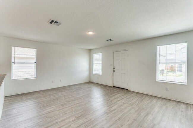 Foto del edificio - 3bed, 2 bath in Ruby Crossing Subdivision