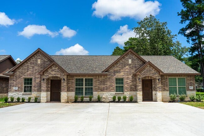 Building Photo - 2606 Appian Way