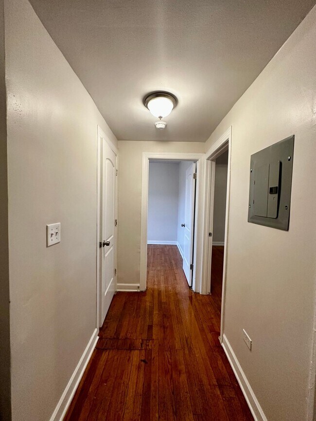 Foto del edificio - 4056 W Crystal St