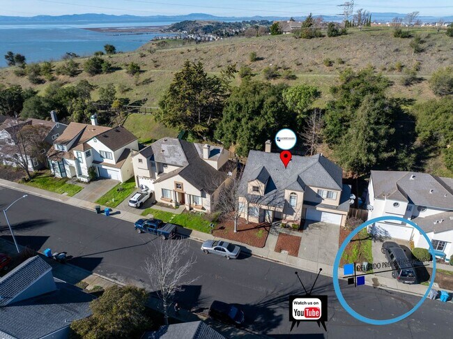 Building Photo - Beautiful Glen Cove home available now.