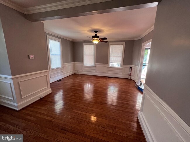 Building Photo - 3040 Monroe St NE