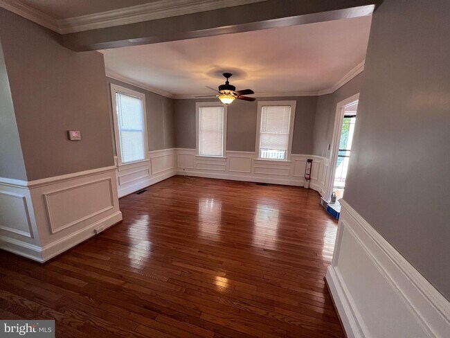 Foto del edificio - 3040 Monroe St NE